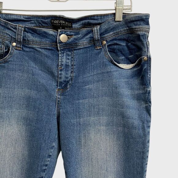 Forever 21 Distressed Faded Skinny Jeans Women's Size 14 Mid Wash Plus Sizes - Picture 7 of 14